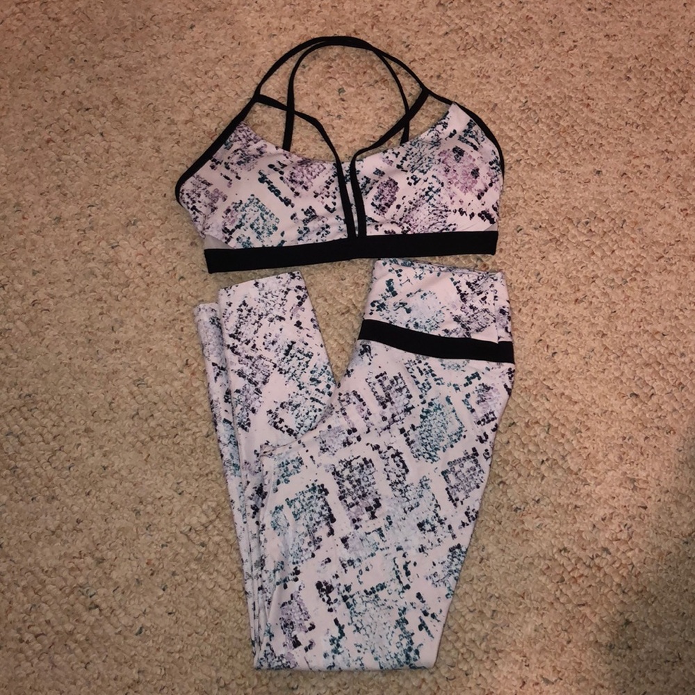 Fabletics bra and leggings outfit